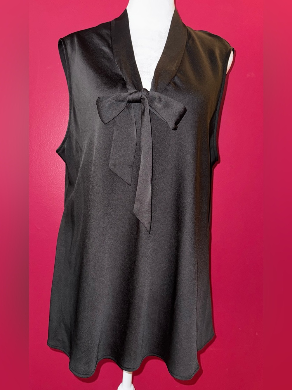 Kasper Black Sleeveless Bow-Tie Neck Blouse XL
